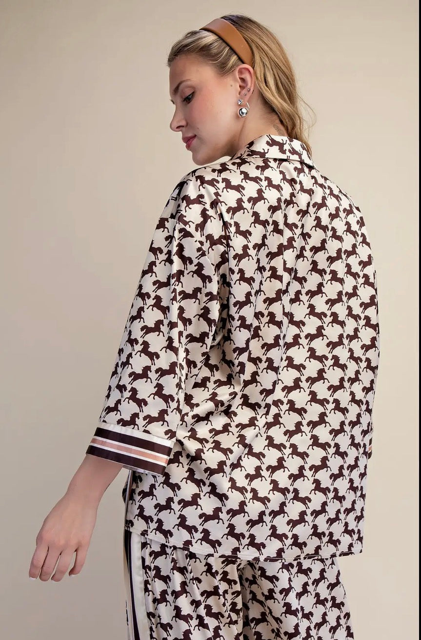 Blouse| Horse|Tan |