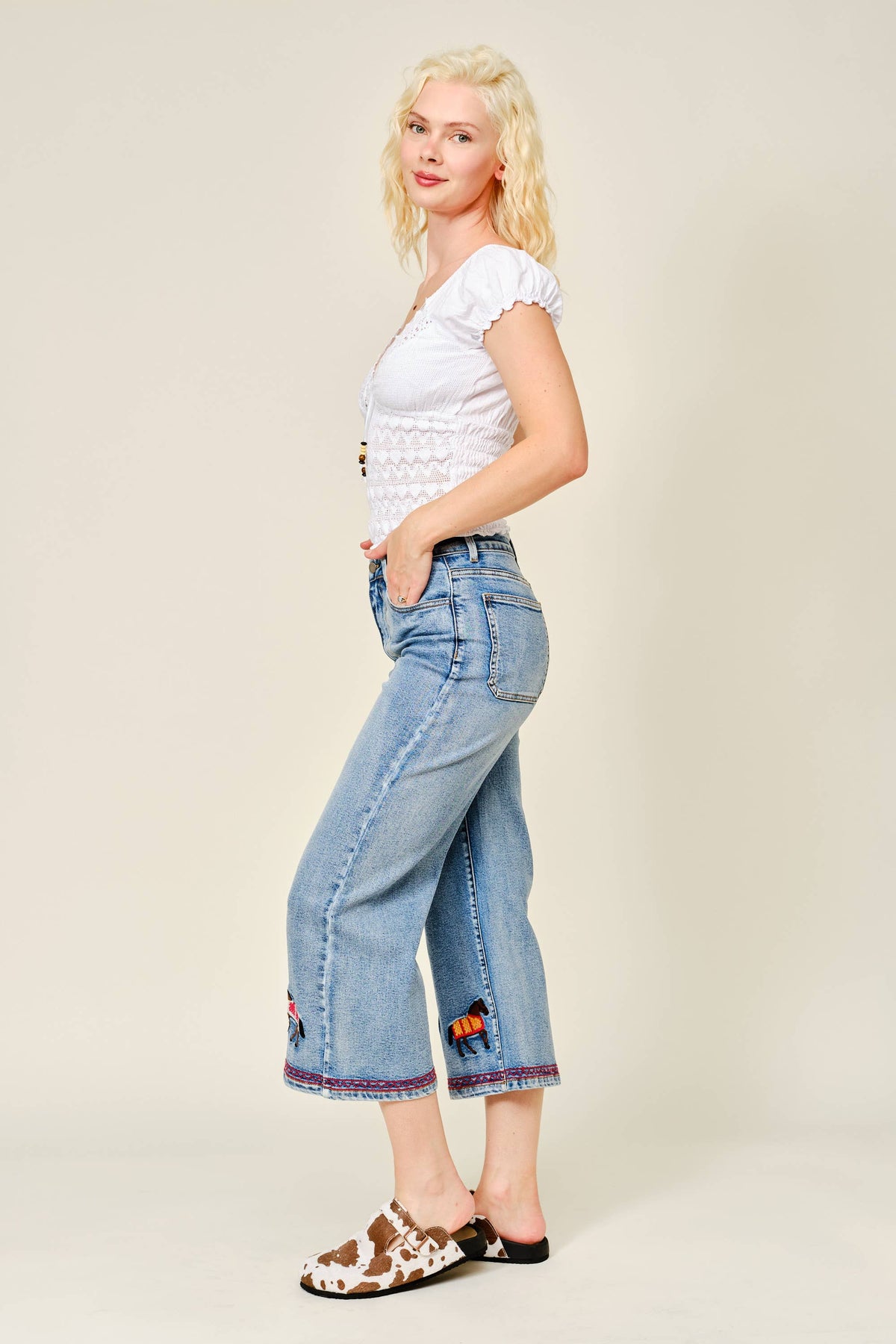Jeans| Horse| embroidered Cropped Denim