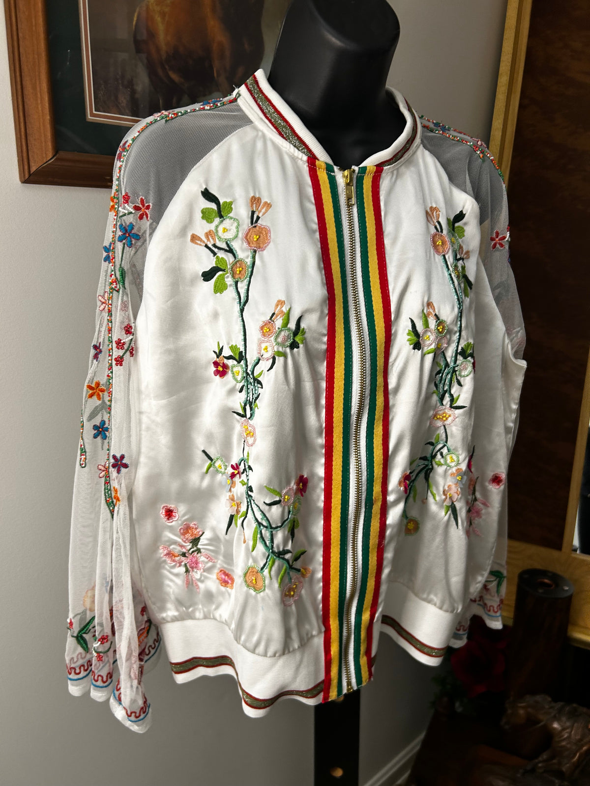 Ladies Jacket|Aratta|Embroidered