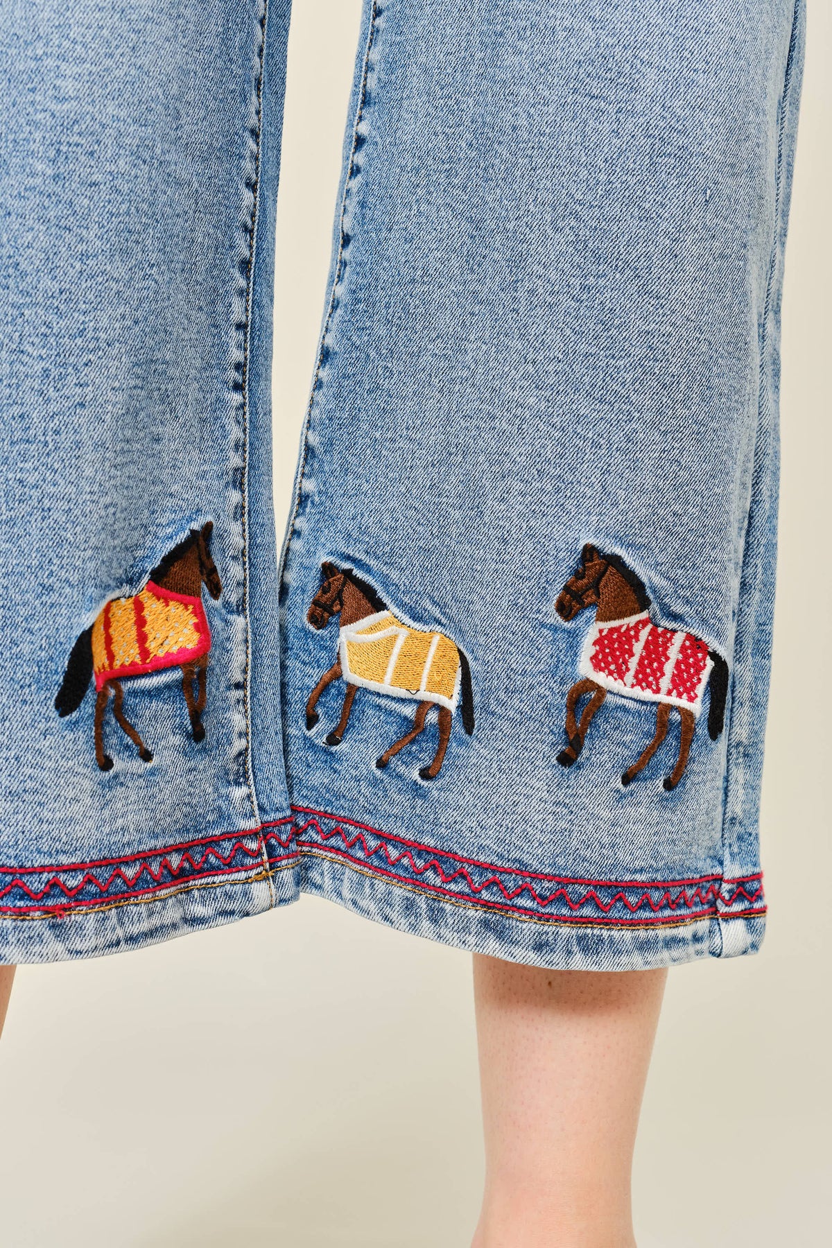 Jeans| Horse| embroidered Cropped Denim