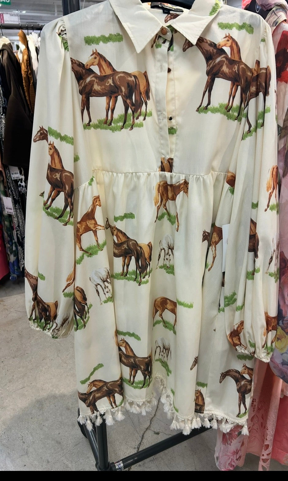 Dress| Horse