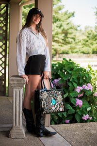 Ladies | Black | Fitted Shorts