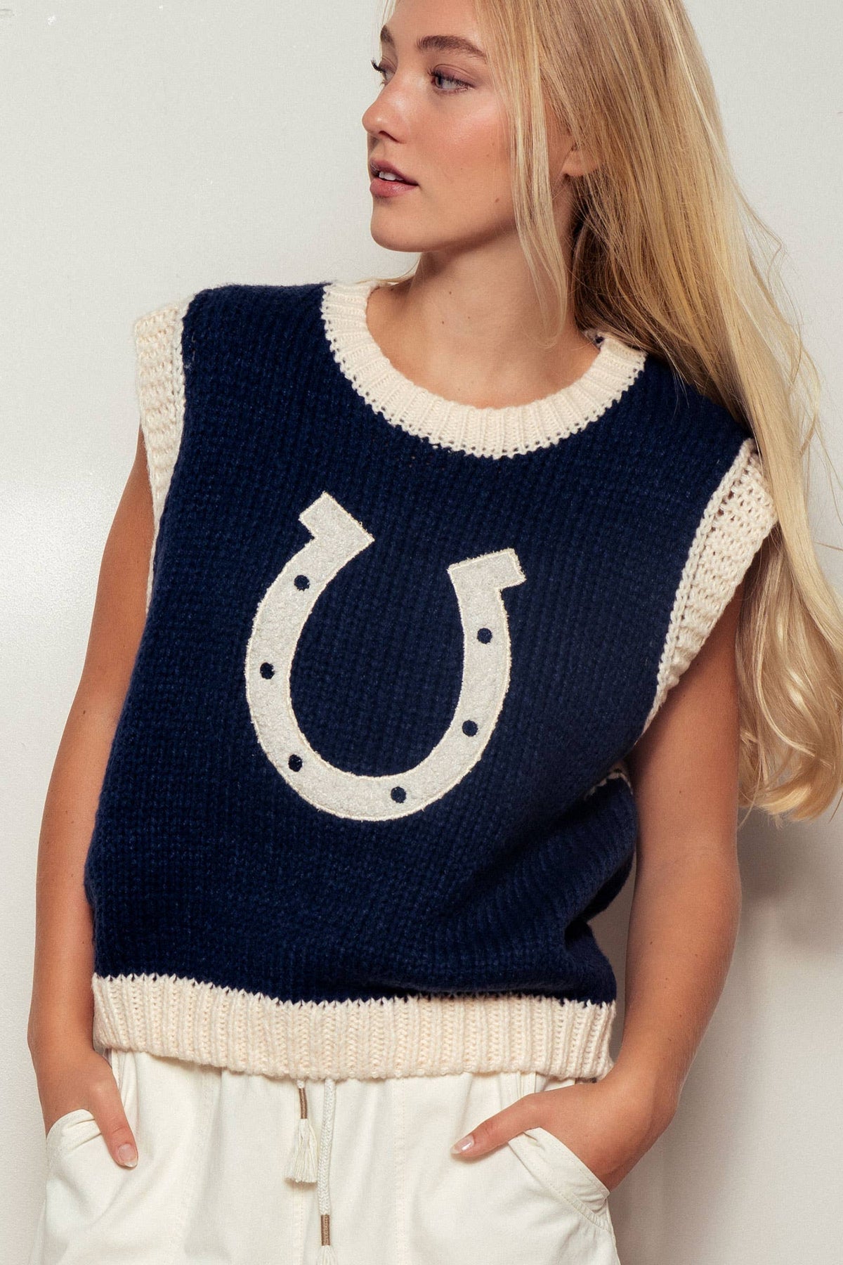 Vest| Horseshoe |Crochet Knit Ribbed Trim Sweater