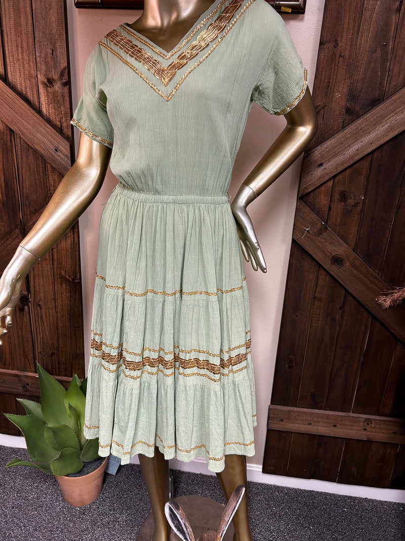 Vintage Dress| Faye Creations |