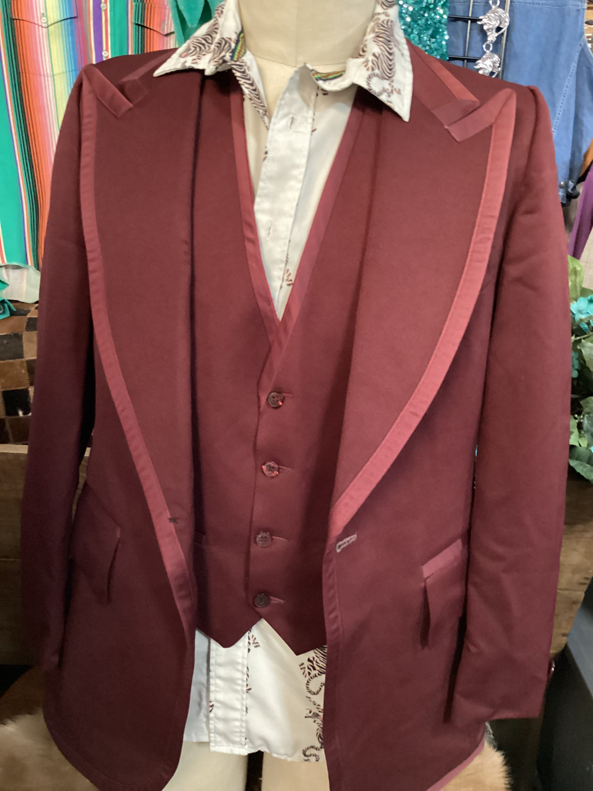 Vintage Formal| Men’s |Burgundy