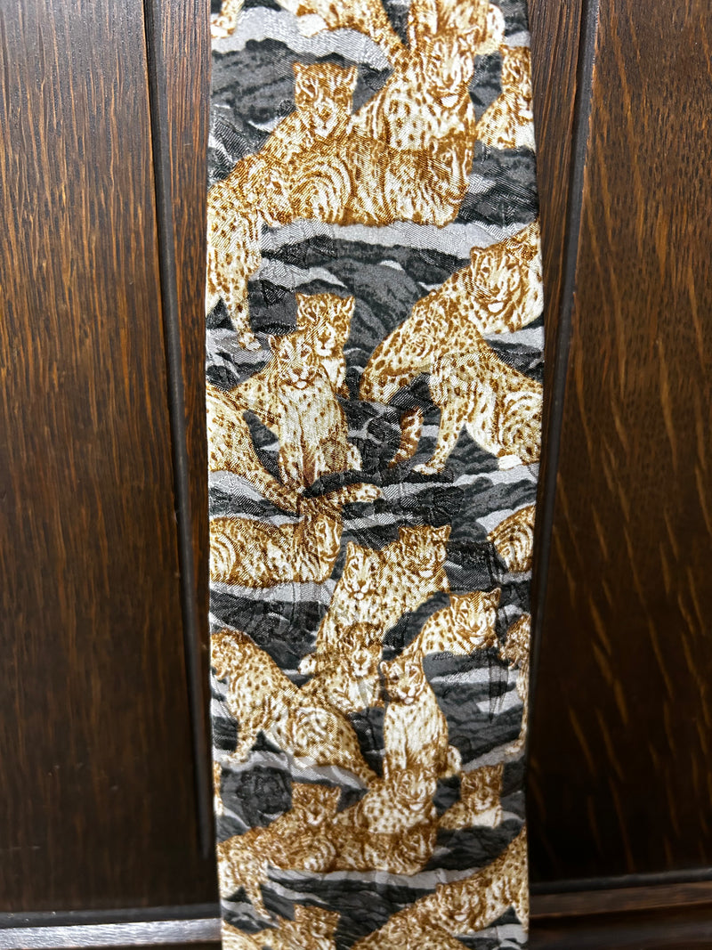 Vintage Tie| Endangered Species
