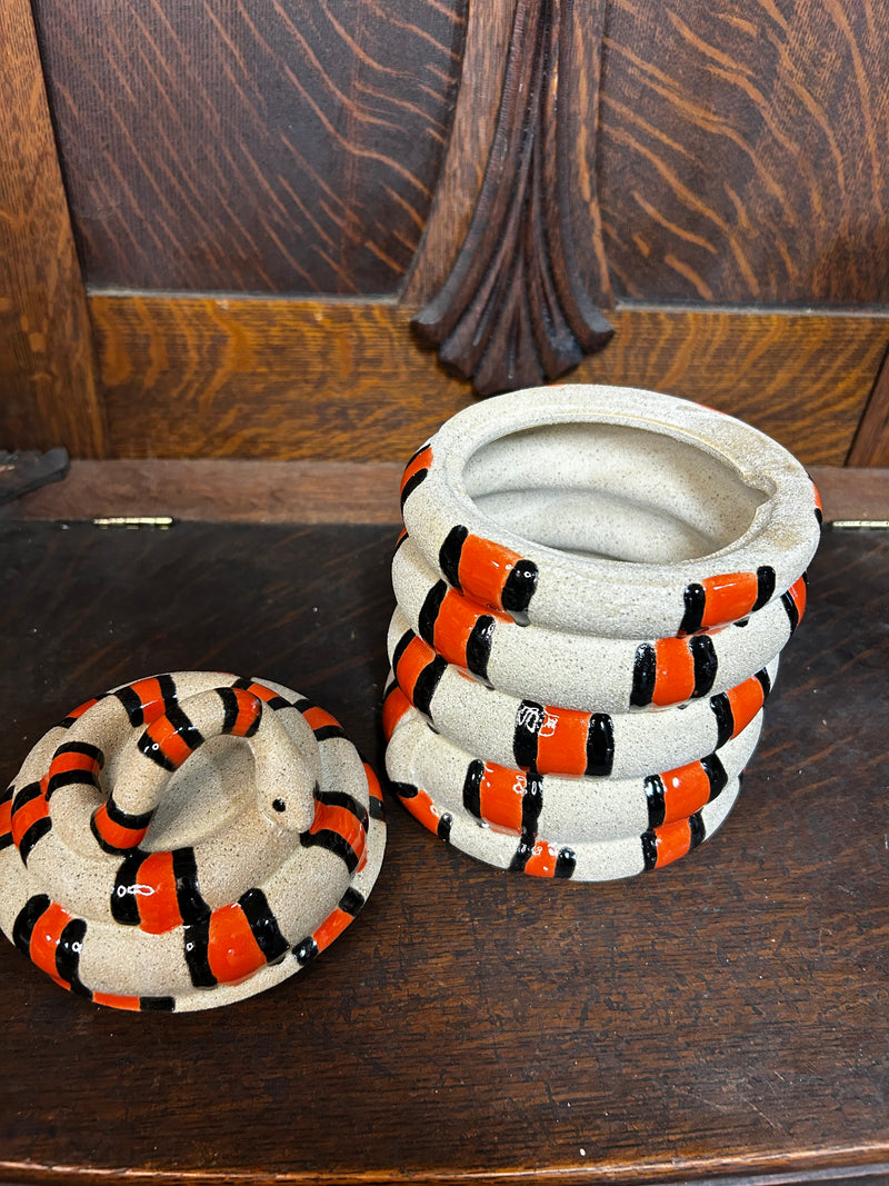 Pottery|Canister|Snake