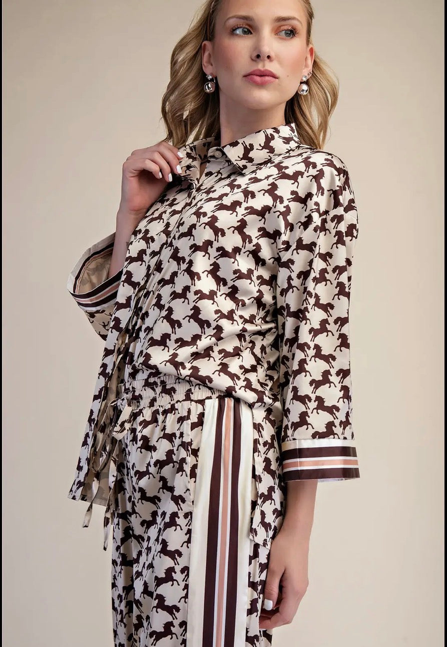 Blouse| Horse|Tan |