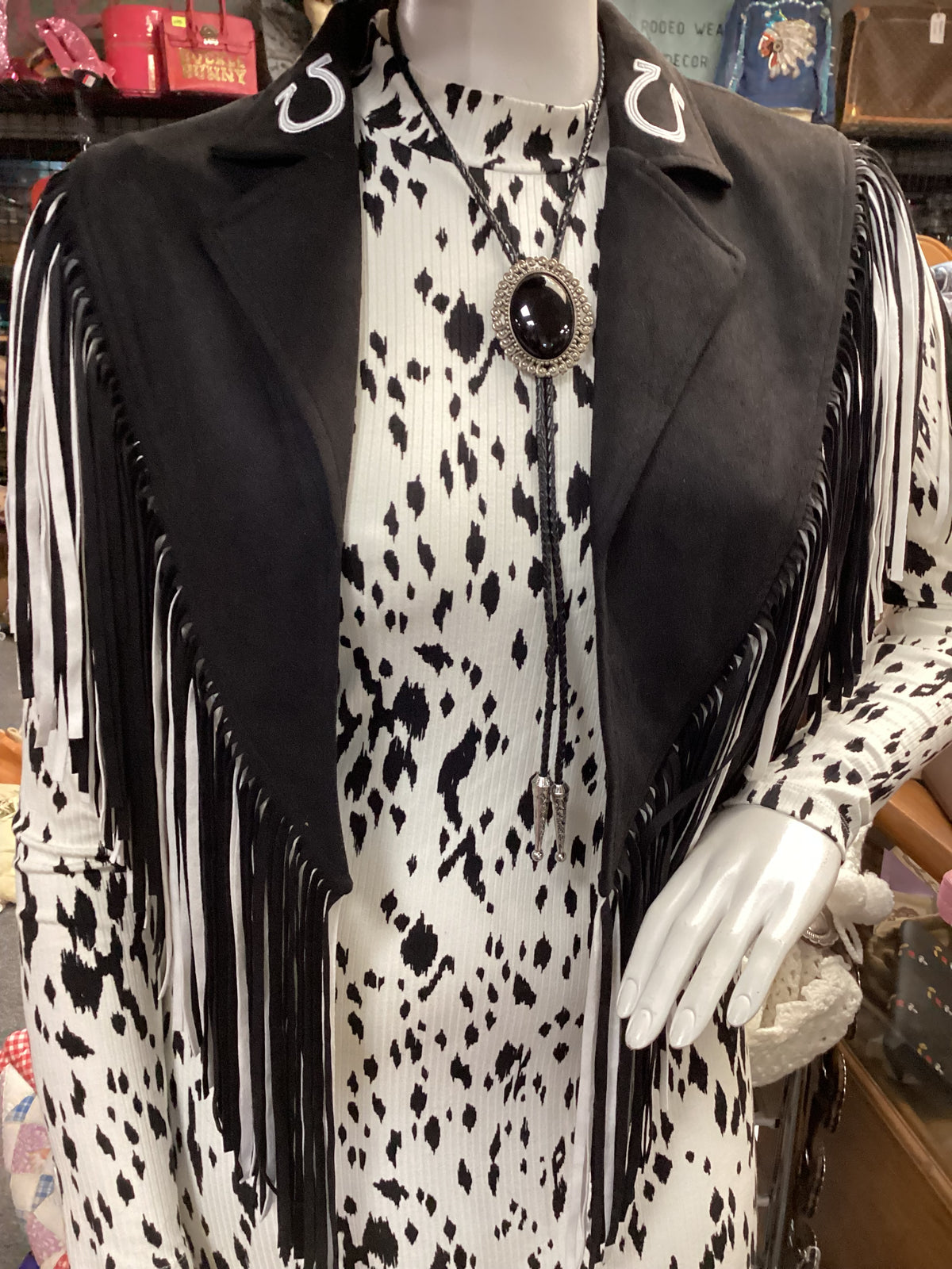 Fringe Shawl| Horseshoe |