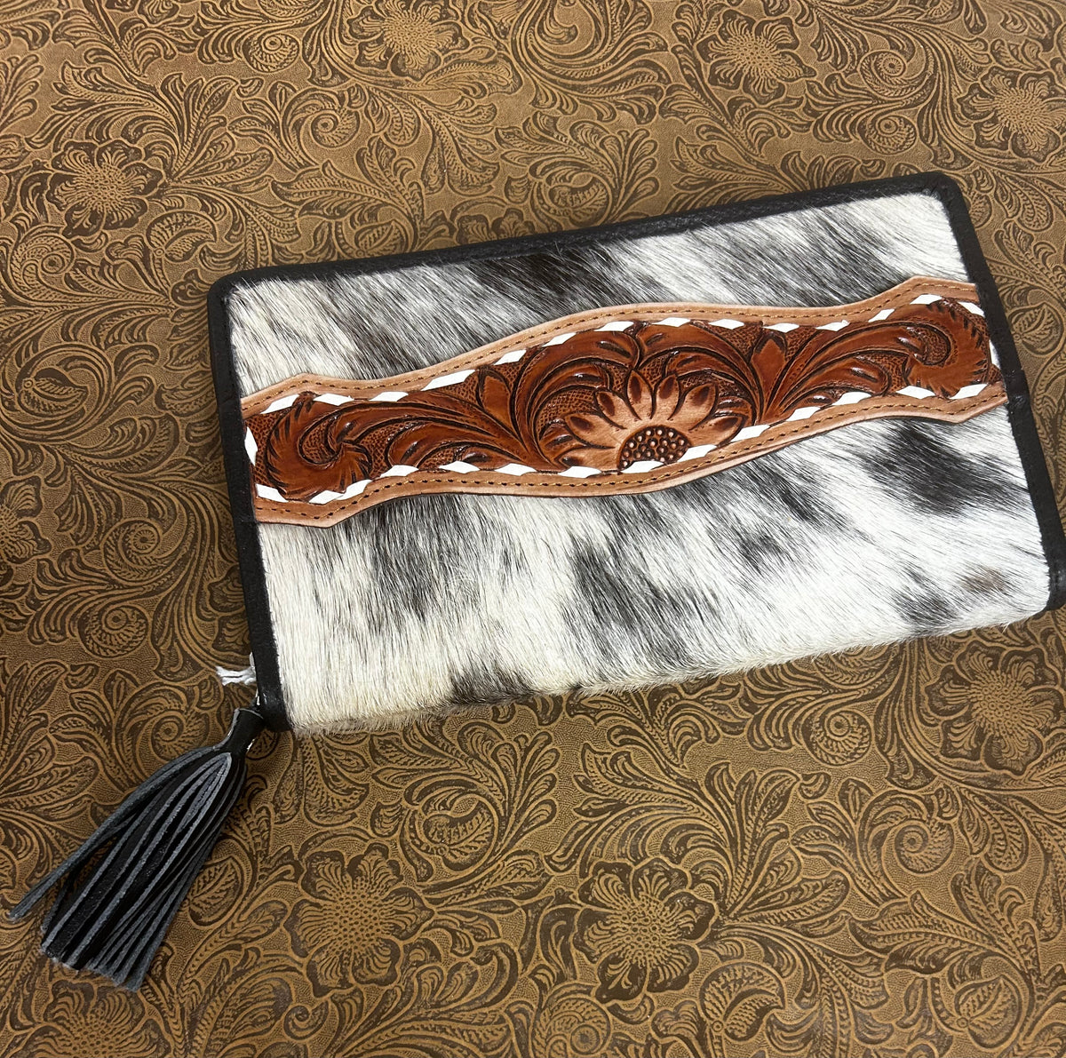 Clutch| Cowhide