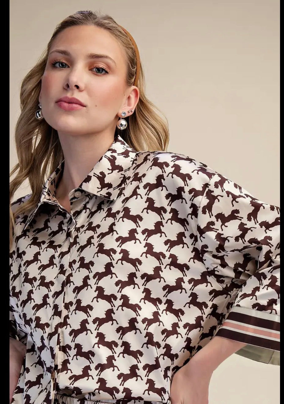 Blouse| Horse|Tan |