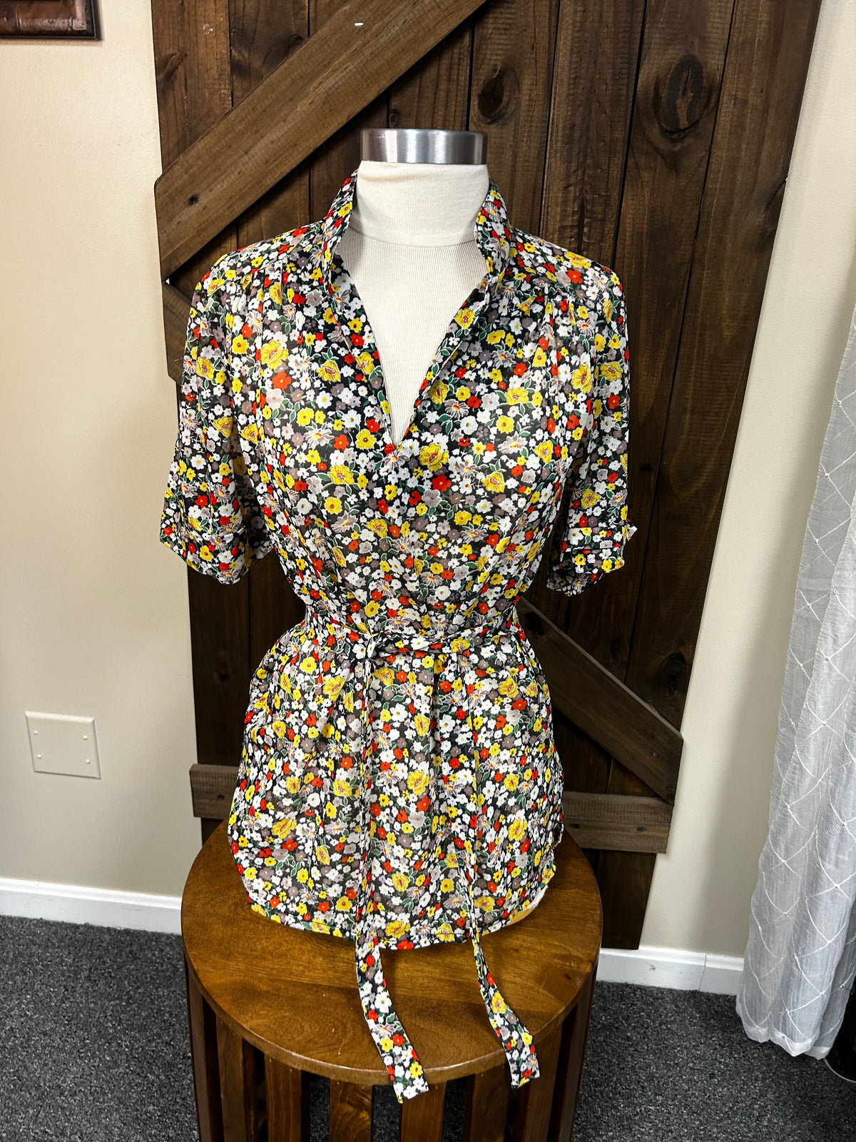 Vintage Blouse| Floral with Tie